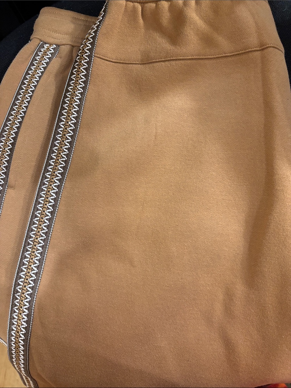 UGG-Tasman Shorts-Chesnut-NWT - Picture 6 of 6